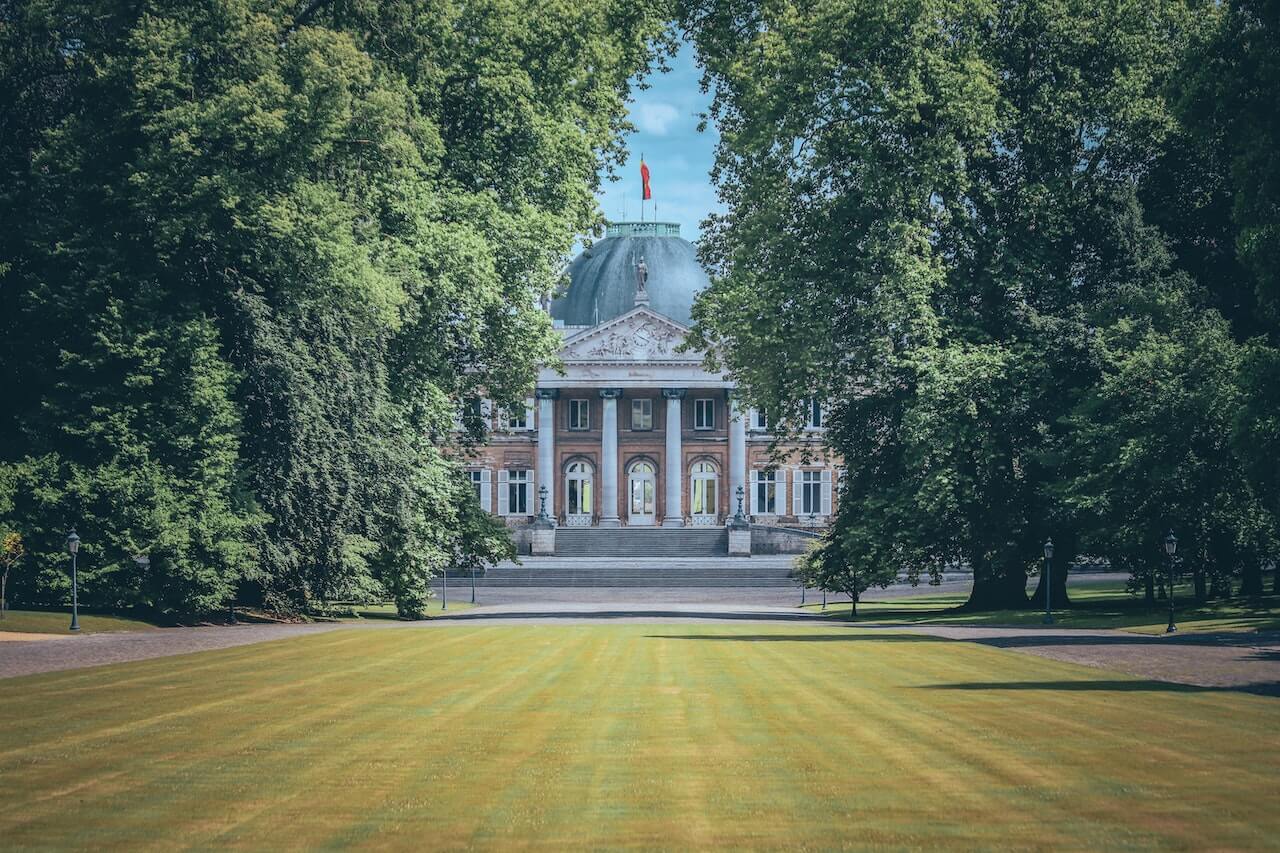 Achat immobilier - avantages de passer par une agence immobilière Bruxelles